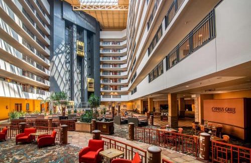 Albuquerque Hotel | Embassy Suites by Hilton Albuquerque