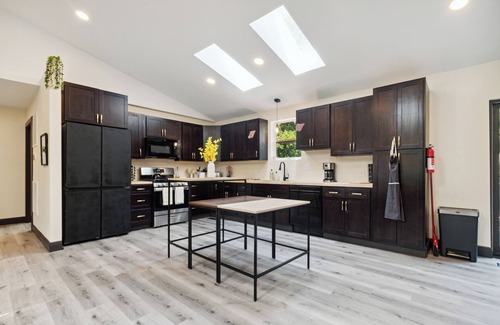 Ridgeway Haus | Emerald in Berkeley Springs, WV