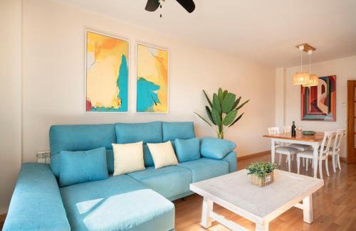 Figares Wohnung | Emir Ático SOL Y NIEVE