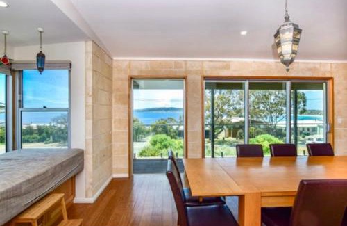 Emu Bay Haus | Emu Bay Bliss 'sweeping ocean views'