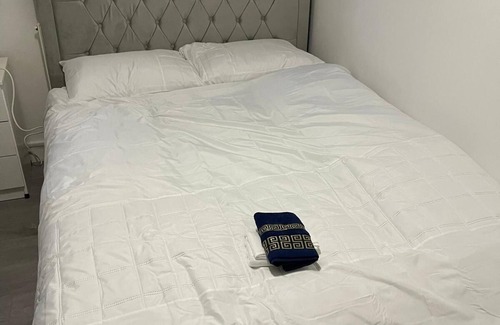 Becontree Haus | En-Suite Cozy Double Bedroom