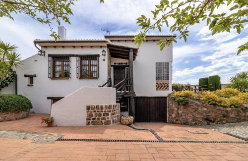 Padul Haus | Encantadora casa con piscina privada y chimenea