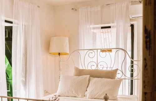 Canillas de Aceituno Bed & Breakfast | Encanto Guesthouse