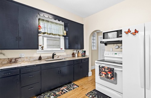 Superior Haus | Enchanted Forest - Your Superior/Duluth Getaway