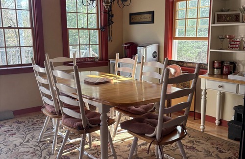 Sunday River Area Skihütte | Enchanting 4-bedroom chalet with WiFi in Andover