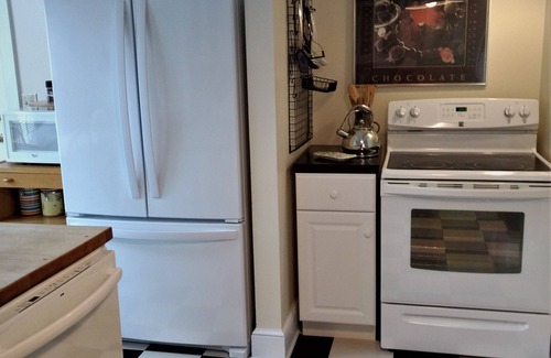 Elk Rapids Haus | Enchanting Elk Rapids Victorian, 2 Blocks von den Stränden entfernt