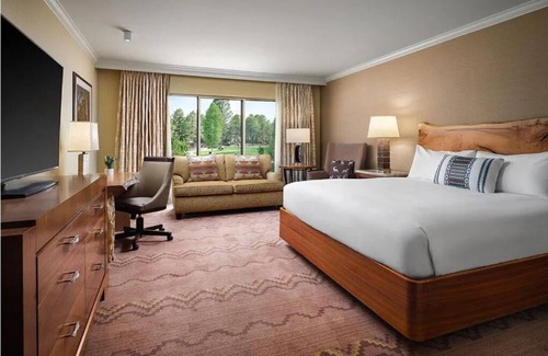 Flagstaff Hotel | Enchanting Flagstaff Escape: Indulge in Luxury, Adventure, and Culinary Delights