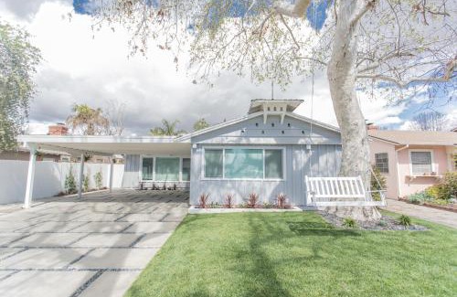 Sherman Oaks Haus | Enchanting Sherman Oaks Home With Pool permit #HSR two one zero zero 2605