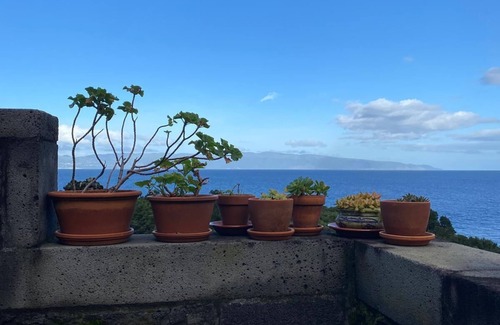 Santo Amaro Haus | Bezaubernde Aussicht vom Balkon der wunderschön restaurierten "Adega Baia do Canto".