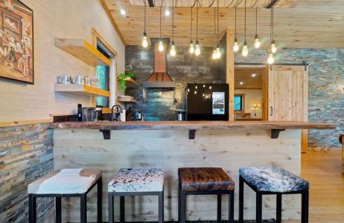 Sandy Skihütte | Encore Cottonwoods Ski Cabin.