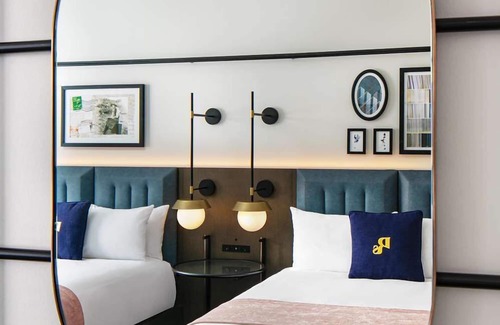 North Capitol Street Hotel | Enjoy a Hassle-Free Stay! 2 Contemporary Units, DC Landmark View, Pet-friendly!