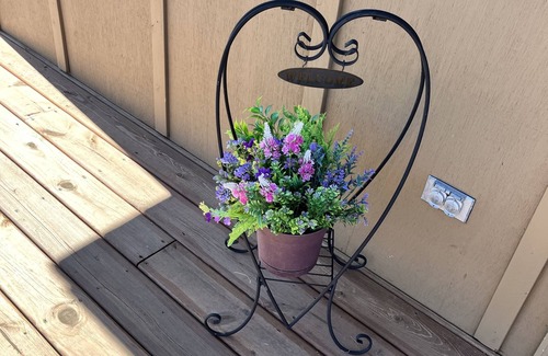 Cameron Haus | Enjoy a relaxing getaway on Prairie Lake in Cameron, WI