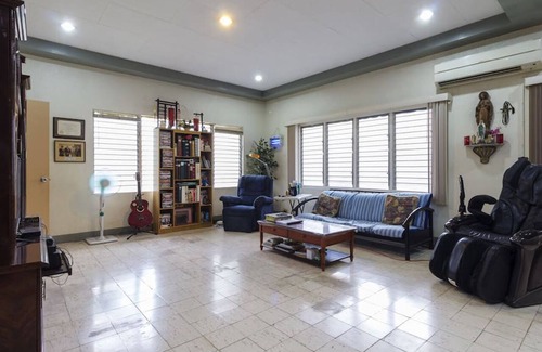 San Antonio Haus | Genießen Sie ein geräumiges und komfortables Zimmer