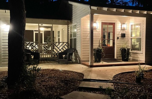 Jekyll Island Haus | * Außergewöhnlich * "One" Howland. Schön renoviert. Perfekte Lage