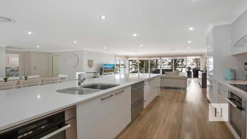 Summerland Point Haus | Enjoy Lazy Daze