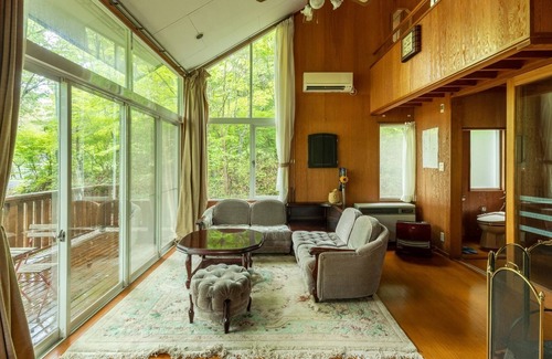 Yumoto Haus | Enjoy Nasu on the deck in the green forest Silenc - Red craft / Nasu-gun Tochigi