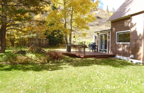 Silverton Haus | Genießen Sie R & R in diesem historischen Ferienhaus in der besten Nachbarschaft der Stadt!