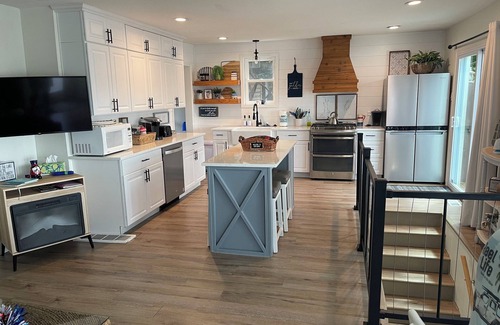 Fox Lake Haus | Enjoy Spectacular Sunset Views ☀️ On True Lakefront