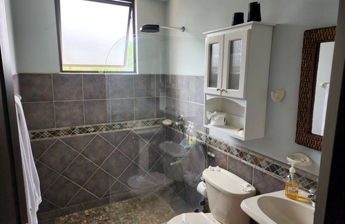 Barrio Los Villalobos Eigentumswohnung | Enjoy the beach view while sitting on the lanai