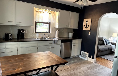 Conneaut Haus | Enjoy the breathtaking Lake Erie sunsets at our family-friendly property.