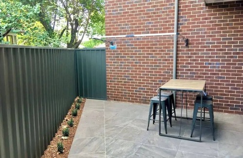 Wagga Wagga Wohnung | Enjoy the CBD in this NEW 2 bedroom townhouse located in a small complex!