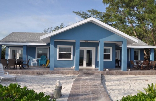 Great Exuma Haus | Genießen Sie den schönsten Strand der Insel! Schritte vom erstaunlichen weißen Sand.