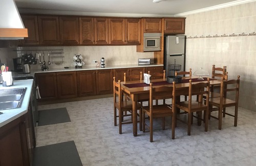 Relva Haus | Enjoy this spacious and comfortable house within minutes to the airport.