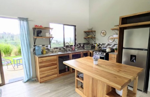 Roble Haus | Enjoy views and serenity in the coffee-filled mountains of Poas, Costa Rica.