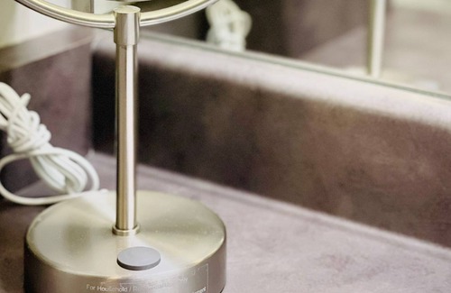 Riverton Wohnung | Entire apartment 1Bd/1Ba, 1King bed and 1 Queen bed, it accommodates 1-4 guests