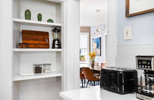 South Side Haus | Entire Cozy House near Moody St, Bentley, Brandeis