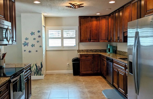 Venetian Way Haus | Entire home in Cocoa Beach, Florida. 6 guests, 4 bedrooms, 5 beds, 2 baths