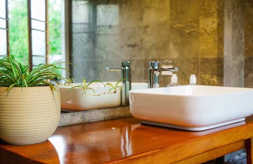 Mission Beach Haus | Entire home in Mission Beach, Australian3 guests/1 bedroom/2 beds/1 bath