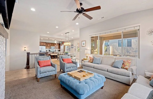 Santa Clara Haus | Entire Home Paradise Pools 2 King Suites