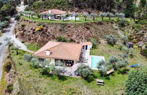 Molares Haus | Gesamtes Haus für 5 Personen, privater Pool, Haustiere akzeptiert. Voll ausgestattet.