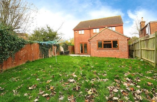 Quedgeley Haus | Entire House Quedgeley, Gloucester