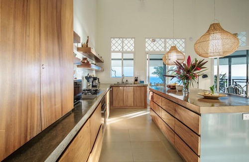 Puerto Carrillo Villa | Atemberaubendes neues Luxushaus mit atemberaubendem Blick über den Pazifik.