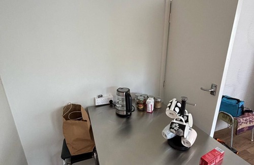 Palmerston North Haus | Entire Property 5 minutes to City Perfect for Staff, Families and Groups.