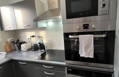 Maisons-Alfort Wohnung | Entire rental unit in Maisons-Alfort, France