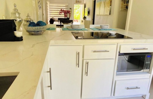 Uvita Haus | Entire Residential Home in Uvita- 8min from the Beach