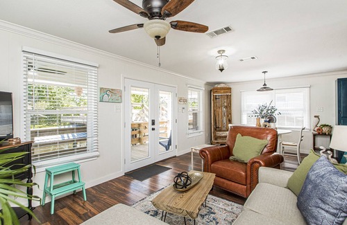 Springfield Hütte | Entire Tickfaw River Escape