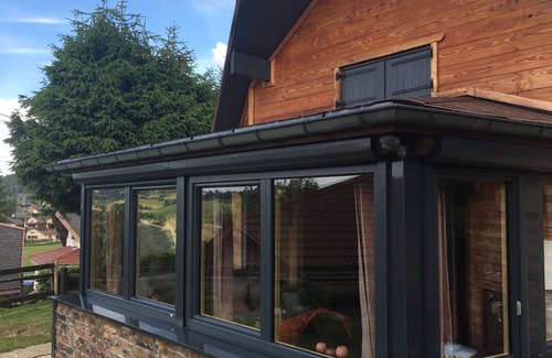 Metabief Skihütte | VOLLSTÄNDIG RENOVIERTES CHALET "LE CLOS DES 9", IN METABIEF, 5 PERSONEN