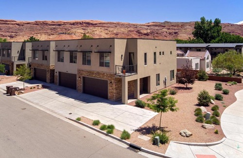 Moab Haus | Entrada at Moab 416 and 420b