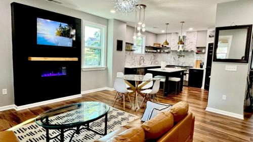 Covington Mill Haus | Epic Retreat at Mystic Falls 5 Bedrooms 3 Baths