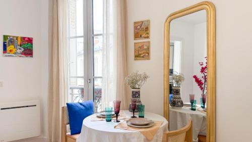 Pere Lachaise Wohnung | Escapade parisienne stylée