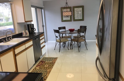 Racquet Club Estates Eigentumswohnung | Entfliehen Sie nach Palm Springs Paradise