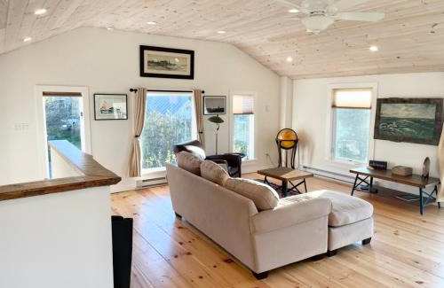 West Point Haus | Escape to Positive Outlook