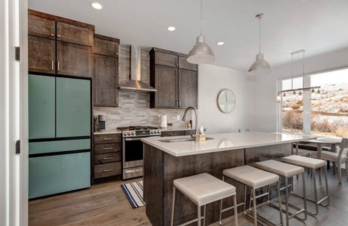 Deer Mountain Haus | Escape to Serenity. 4BR Townhome 8min to Deer Valley