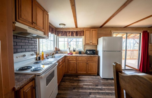 Bennett Springs Kabine | Geräumig, ruhig, praktisch Cabin In der Nähe des Flusses Niangua