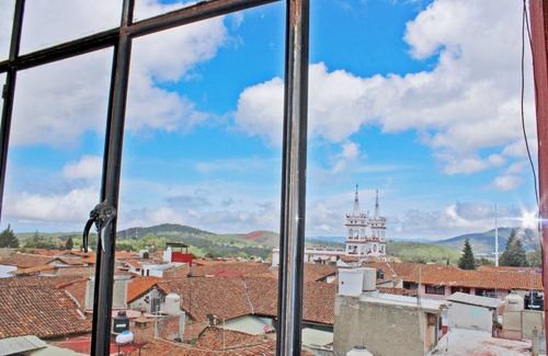 Mazamitla Wohnung | Espléndida Habitación Doble con Balcón en el Centro