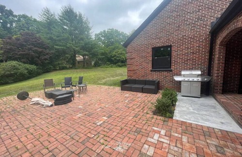 Glen Cove Haus | Estate Getaway - 28 Northfield Rd